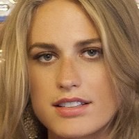 Julie Henderson Naakt