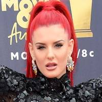 Justina Valentine Naakt