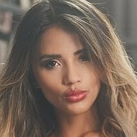 Karina García Naakt