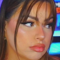 karveyyyy Naakt