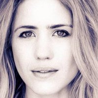 Katie Alexander Thom Naakt
