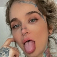 Katie Hollow Naakt