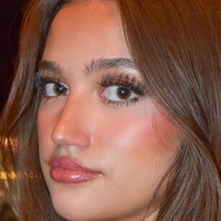 Katie Thompson Naakt