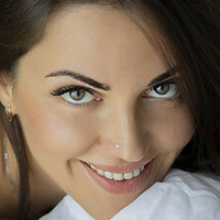 Katya Adawi Naakt