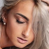 Kayla Kurnik Naakt
