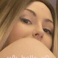 k_belle_x0 Naakt