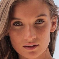Kelsey Gil Naakt