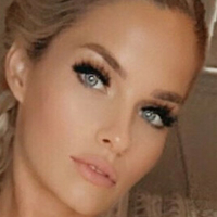 Kelsie Nicole Naakt