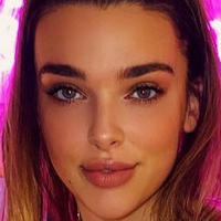 Kendall Vertes Naakt