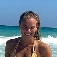 Klara Skriver Loessl Naakt