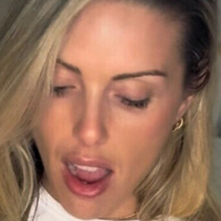 K_ourtney Naakt