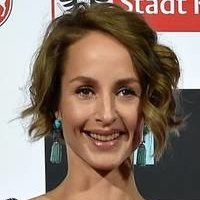 Lara-Joy Körner Naakt