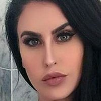 Larissa Bartolo Naakt