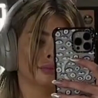 Larissa Neumann Naakt