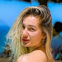 Larissa Scherrer Naakt