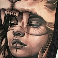 Latino Ink Naakt