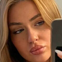 Laura Serafin Naakt