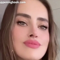 Leona Barrientos Naakt