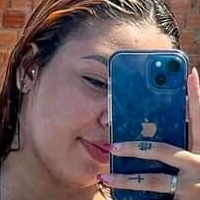 Leticia Medeiros Naakt