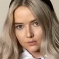 Lily Hollands Naakt