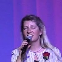 Linda Coombes Naakt