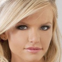 Lindsey Knight Naakt