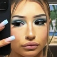 Lindsey Naakt