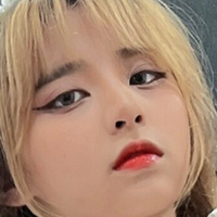 Linhi_cute Naakt