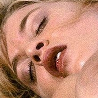 Lisa Chest Naakt