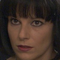 Lisa Enos Naakt