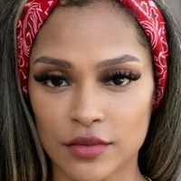 Londyn Chanel Naakt