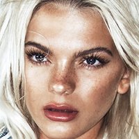Louisa Johnson Naakt
