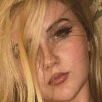 Lovely Miss Larkan Naakt