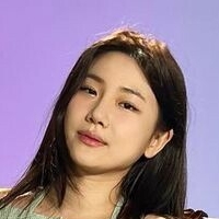 Lsoojung Naakt