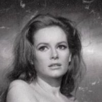 Luciana Paluzzi Naakt