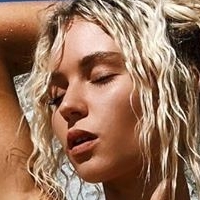 Lucie Rose Donlan Naakt