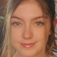 Makoshake Naakt