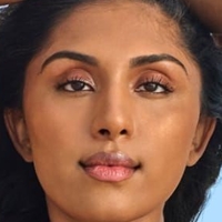 Manju Naakt