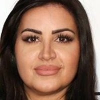 Mercedes Javid Naakt