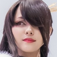 Mercyuyu Naakt