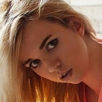 Mia Frost Naakt