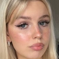 Mia Naakt