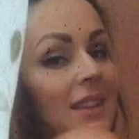 michalka Naakt