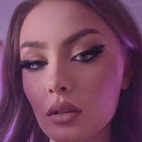 Mili Atkins Naakt
