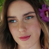 Miriam Stoifl Naakt
