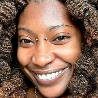 Missunder5tood Naakt