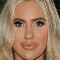 Mollie Salmon Naakt