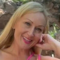 Momma Bombshell Naakt