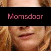 momsdoor Naakt