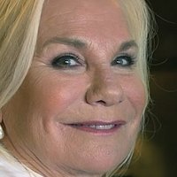 Monique van de Ven Naakt